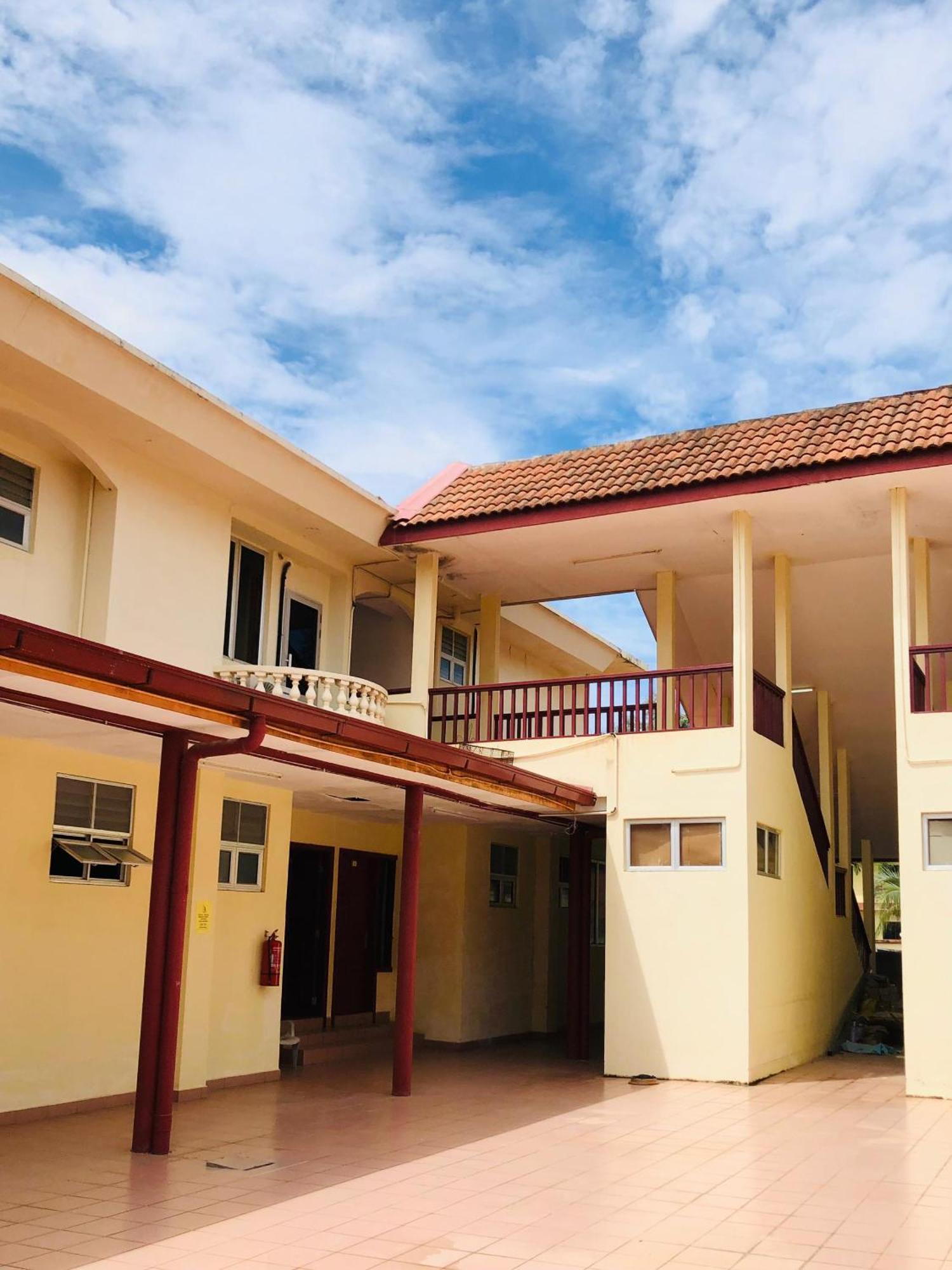 Intan Beach Resort Kuala Terengganu Exterior foto